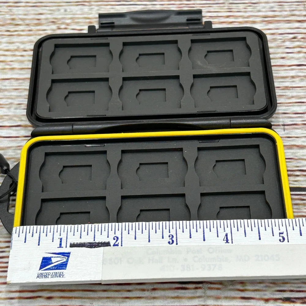 Beeway Memory Card Case Water Resistant‎ Holder for 12 SD and 12 Micro SD Cards